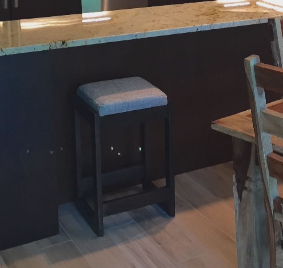 Part 1 How to refinish a bar stool